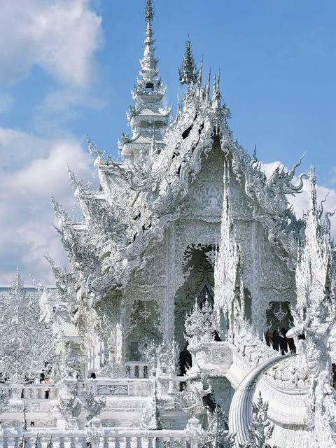 วัดร่องขุ่น
